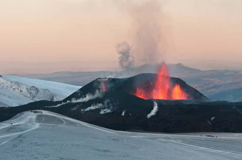 Volcanes que no te puedes perder al viajar a Islandia