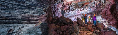 Túnel de lava en Islandia