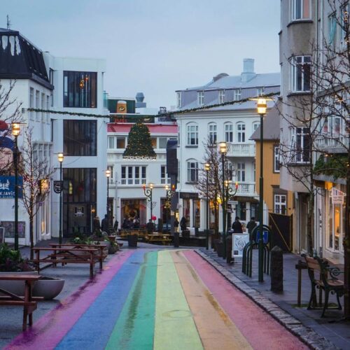 Turismo en Islandia fin de año 2025, tour exclusivo con guía español y experiencias en grupo pequeño.